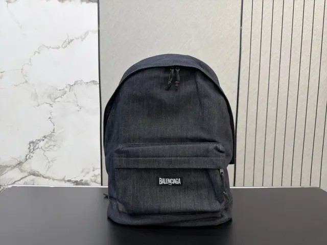Balenciaga Backpack in Leather Replica — 42 × 33 cm — source photograph 1 of 3