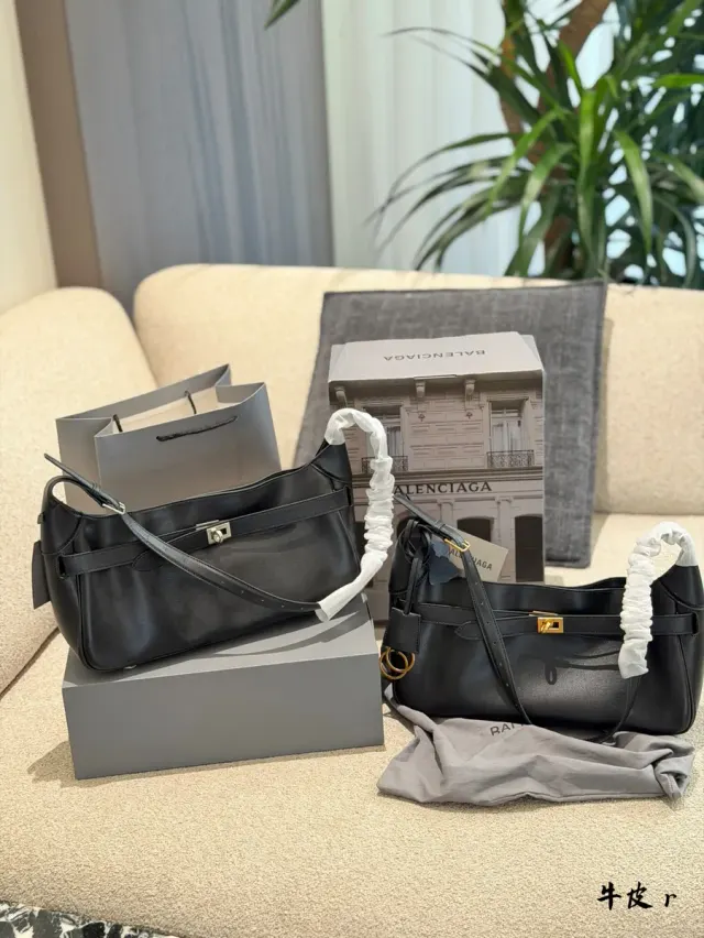 Balenciaga Bel Air Shoulder Bag in Leather — 35 × 17 × 20 cm — source photograph 1 of 3