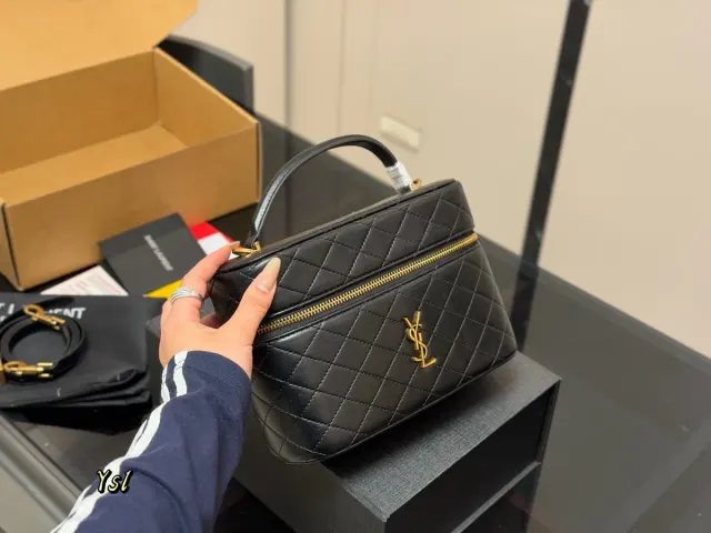 Saint Laurent Gaby Crossbody Bag in Leather — 22 × 17 cm — source photograph 1 of 3