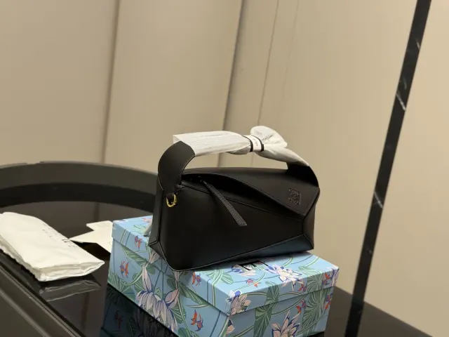Loewe Shoulder Bag in Leather — 29 × 12 cm — source photograph 1 of 3