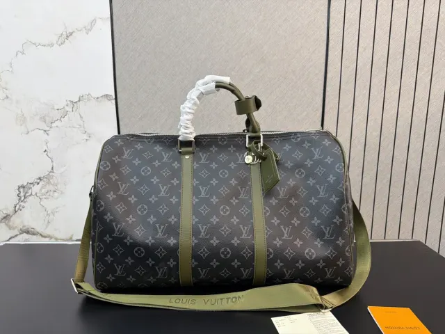 Louis Vuitton Keepall 50 Monogram Travel Bag in Leather — 50 cm — source photograph 1 of 3