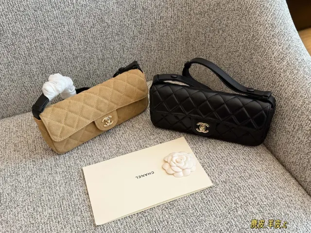 Chanel Classic Flap Mini Bag in Leather — 26 × 11 cm — source photograph 1 of 3