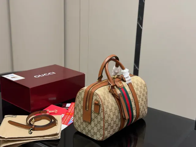Gucci Ophidia Satchel Bag in Leather — 30 × 20 cm — source photograph 1 of 3