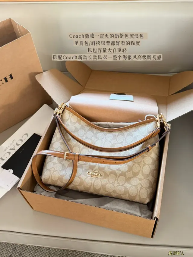 Coach Laurel Crossbody Bag in Leather Replica — 31 × 23 cm — source photograph 1 of 3