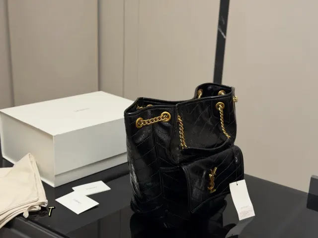 Saint Laurent Niki Tote Bag in Leather — 26 × 30 cm — source photograph 1 of 3