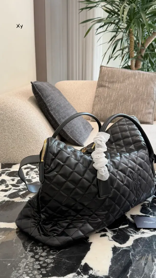 Saint Laurent ES Giant Travel Bag in Leather — 55 cm — source photograph 1 of 3
