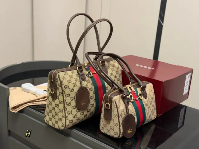 Gucci Ophidia Satchel Bag in Leather — 39 × 27 cm Options — source photograph 1 of 3