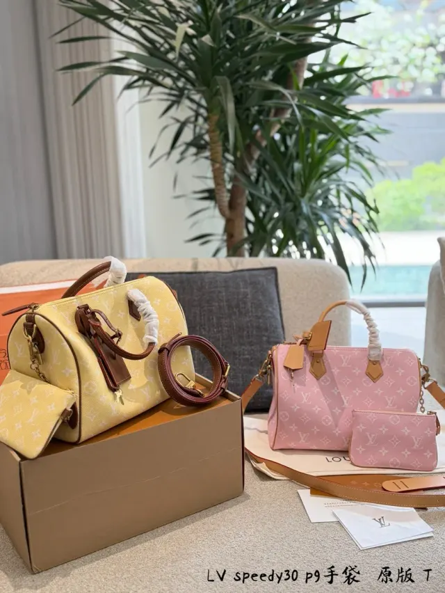 Louis Vuitton Speedy Monogram Crossbody Bag in Leather — 30 cm — source photograph 1 of 3
