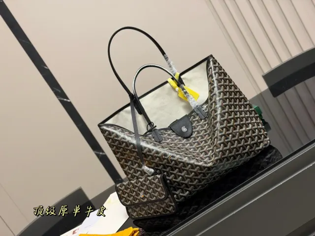 Goyard Chevron Shopping Tote, black — full tote