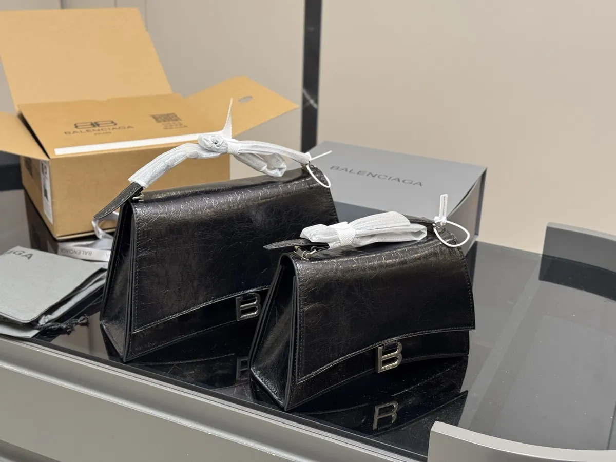 Balenciaga Crush Top Handle Bag - 26 × 16 cm Options — source photograph 1 of 3