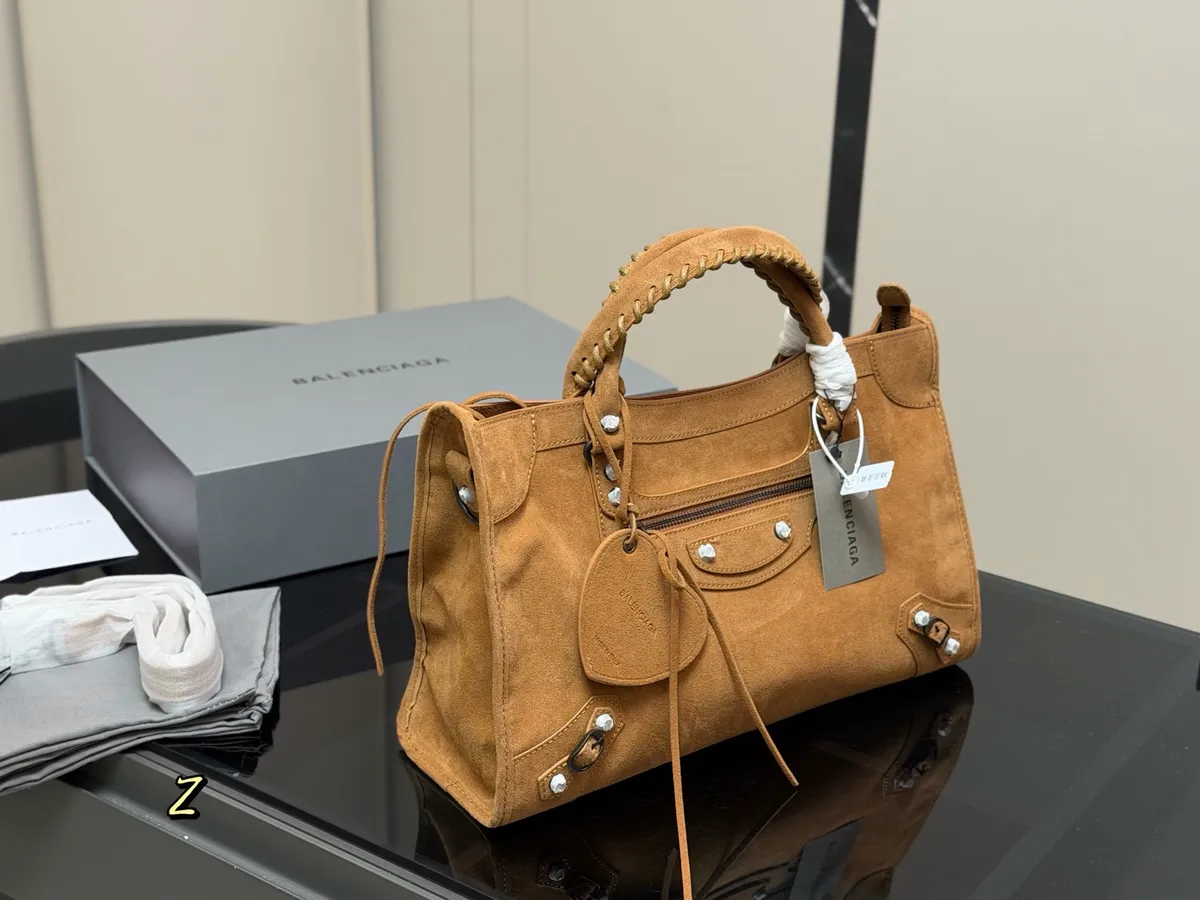 Balenciaga Handbag - 38 × 25 cm — source photograph 1 of 3