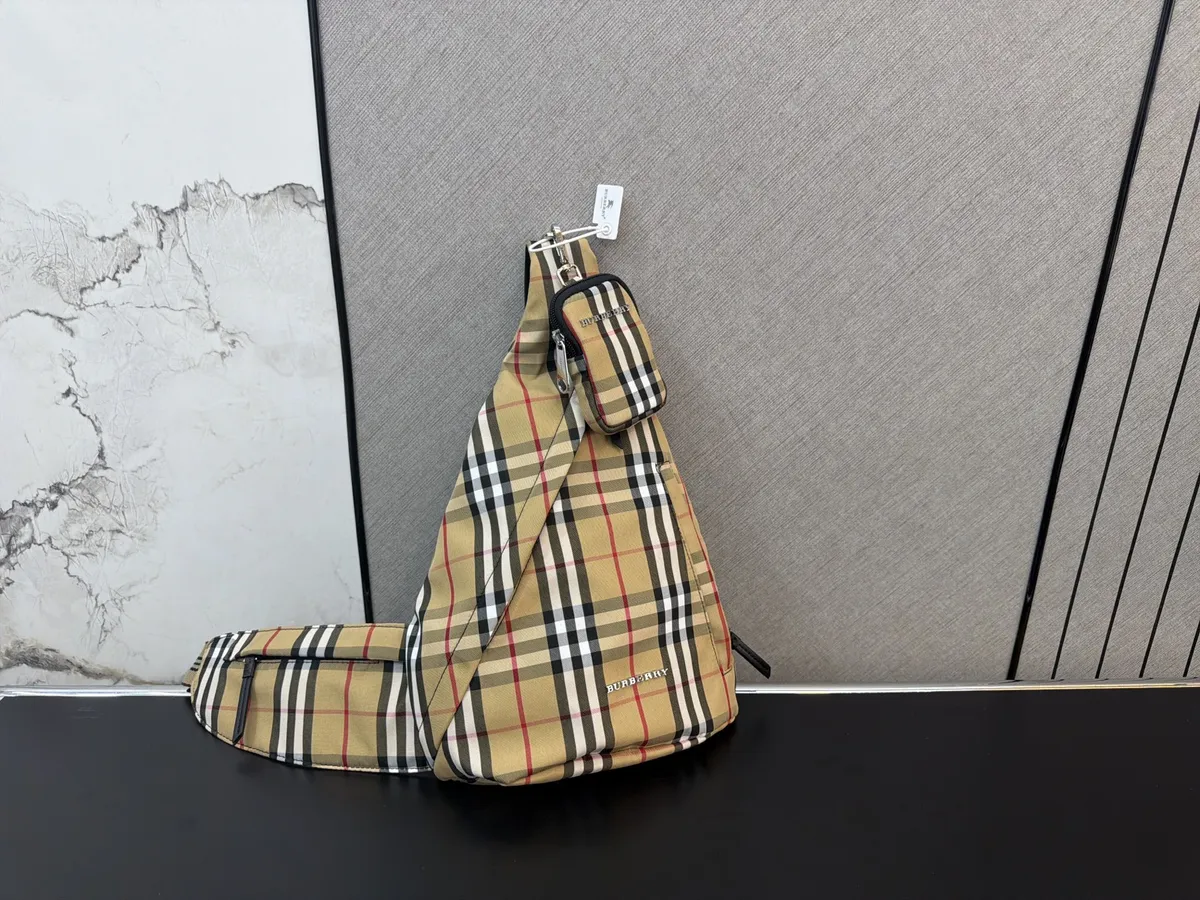 Burberry Check Canvas Belt Bag - 23 × 35 cm — source photograph 1 of 3