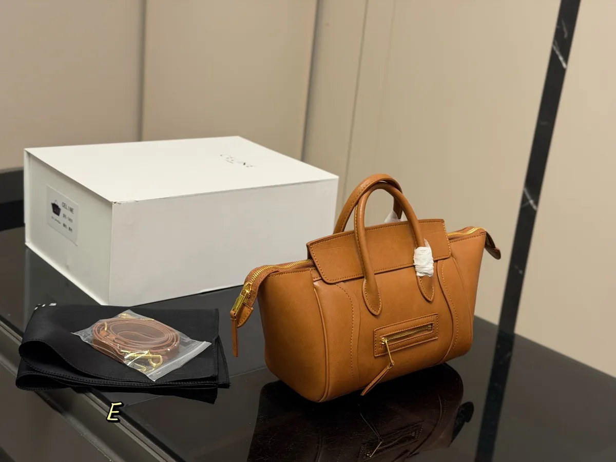 Celine Luggage Handbag - 24 × 19 cm — source photograph 1 of 3