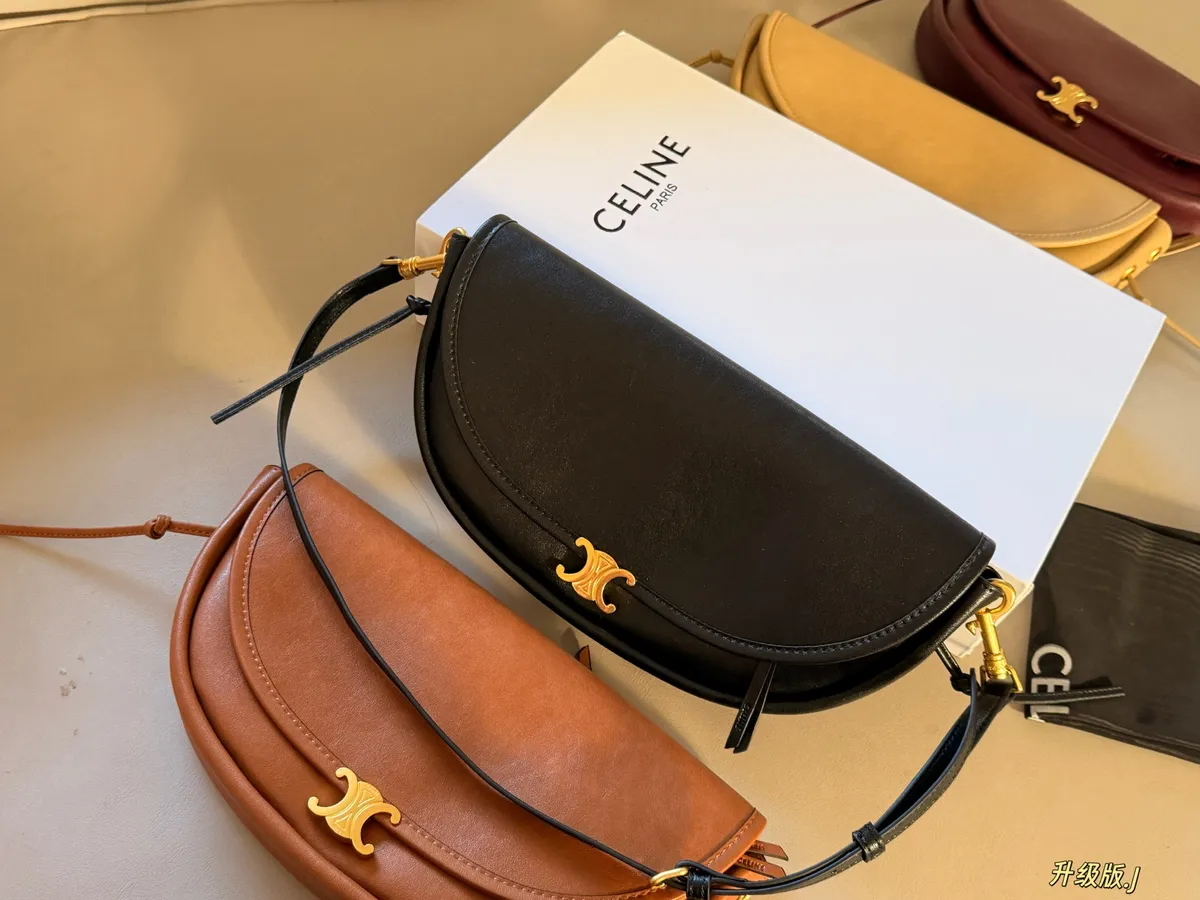 Celine Triomphe Crossbody Bag — source photograph 1 of 3