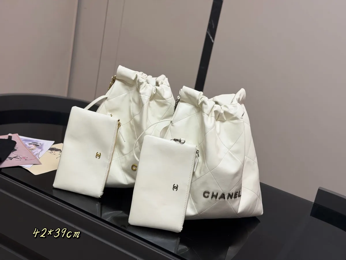 Chanel 22 Bag Handbag - 42 × 39 cm — source photograph 1 of 3