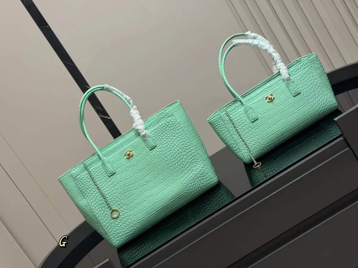 Chanel Croc Embossed Tote Bag - 41 × 31 cm Options — source photograph 1 of 3