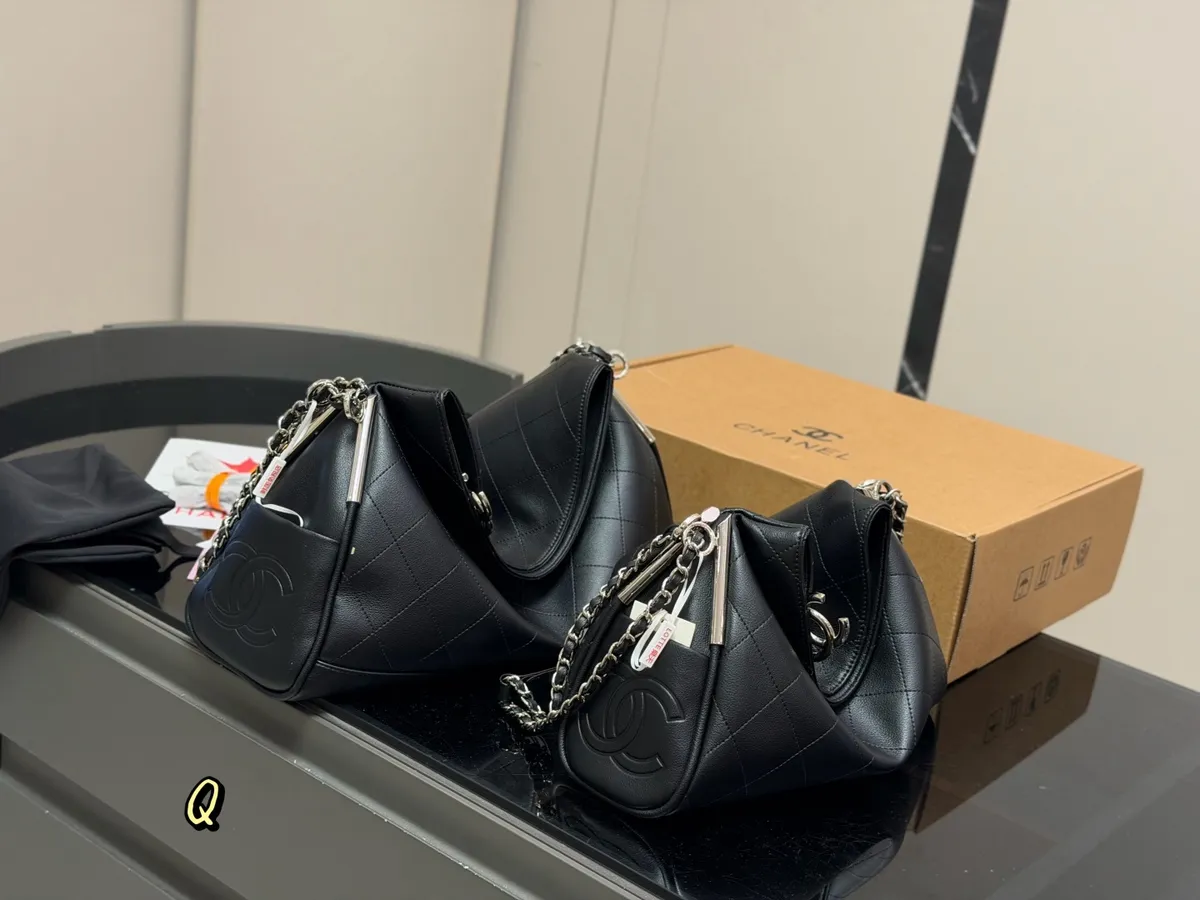 Chanel Quilted Check Shoulder Bag - 30 × 21 cm Options — source photograph 1 of 3
