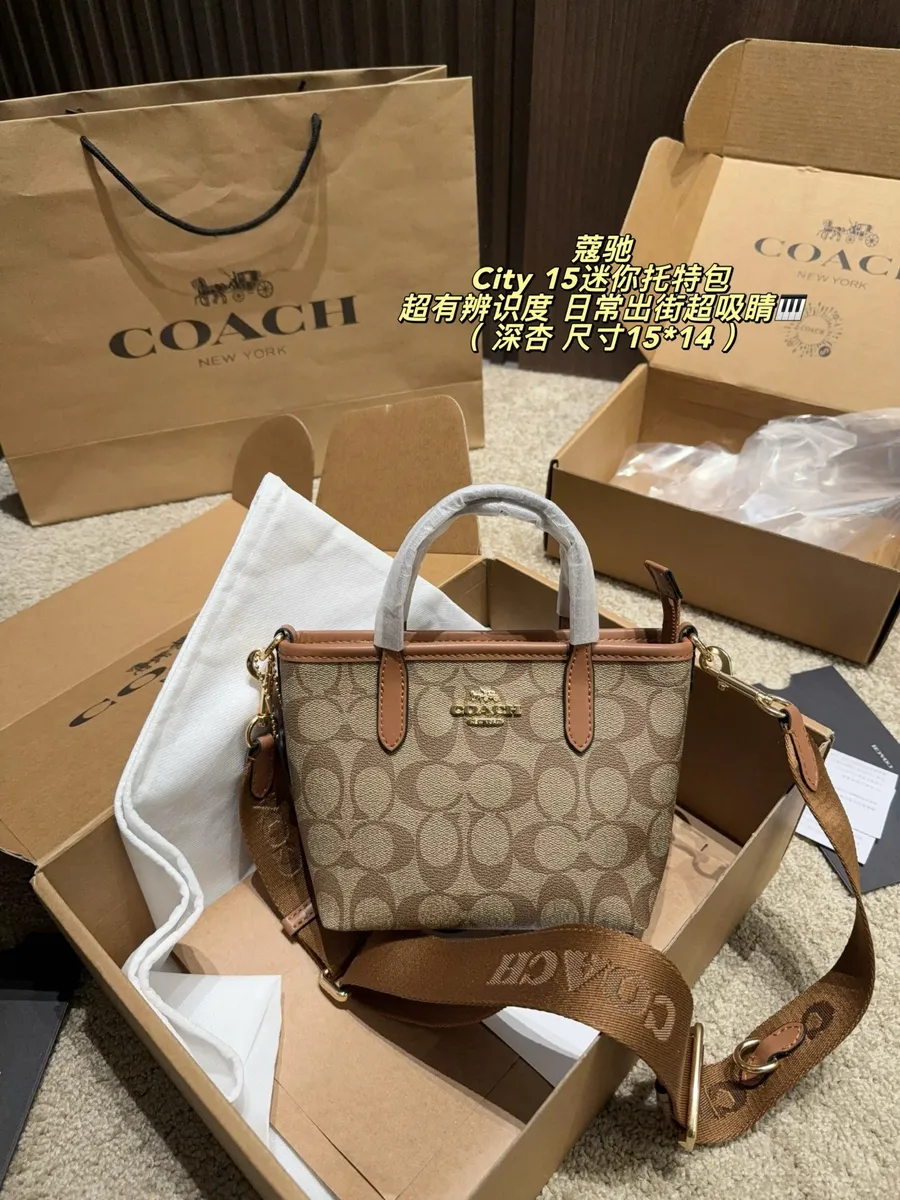Coach City Canvas Tote Bag — source photograph 1 of 3