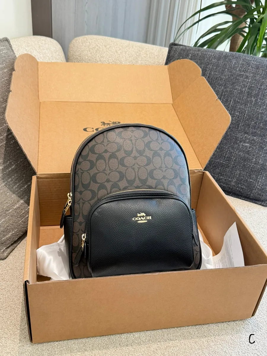 Coach Court Backpack - 28 × 33 × 12 cm — source photograph 1 of 3