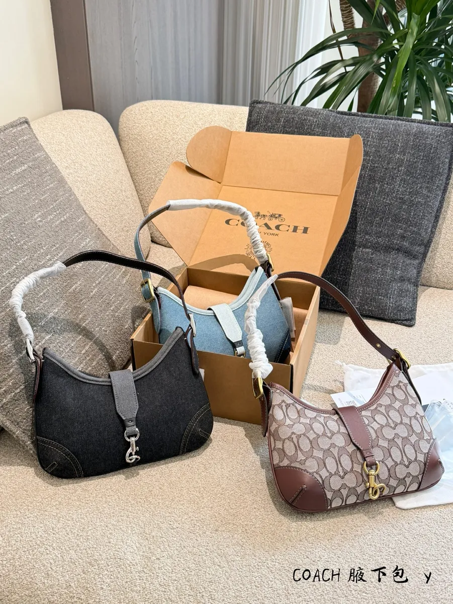 Coach Juliet Monogram Shoulder Bag - 30 cm — source photograph 1 of 3