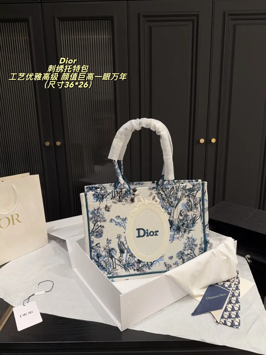 Dior Embroidered Canvas Tote Bag — source photograph 1 of 3