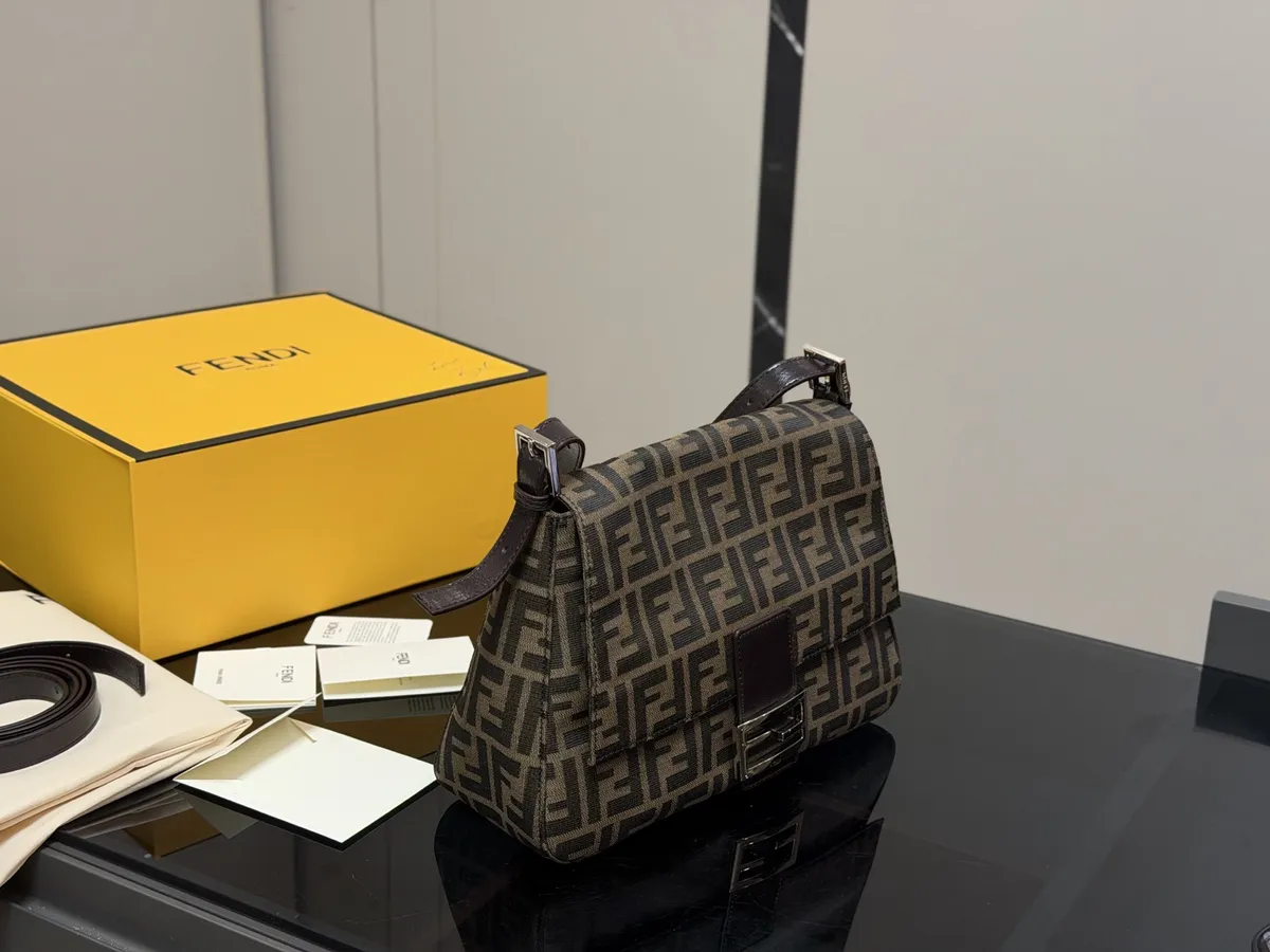 Fendi Baguette Canvas Monogram Shoulder Bag - 29 × 21 cm — source photograph 1 of 3