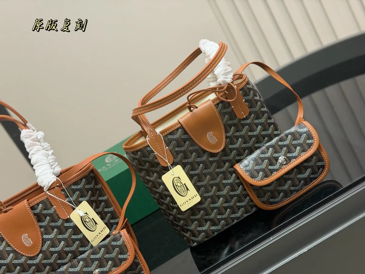 Goyard Tote Bag Replica - 20 × 19 cm — source photograph 1 of 3