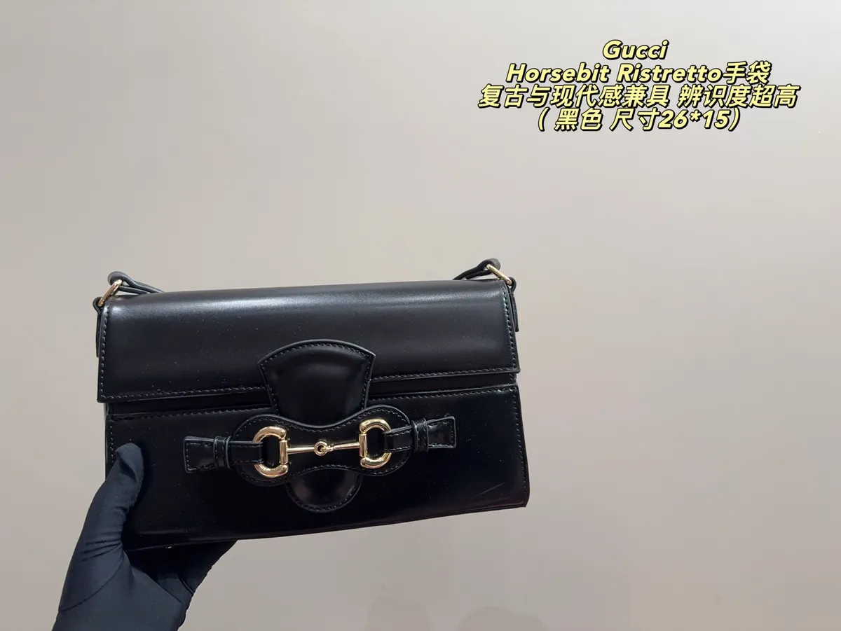 Gucci Horsebit Shoulder Bag — source photograph 1 of 3