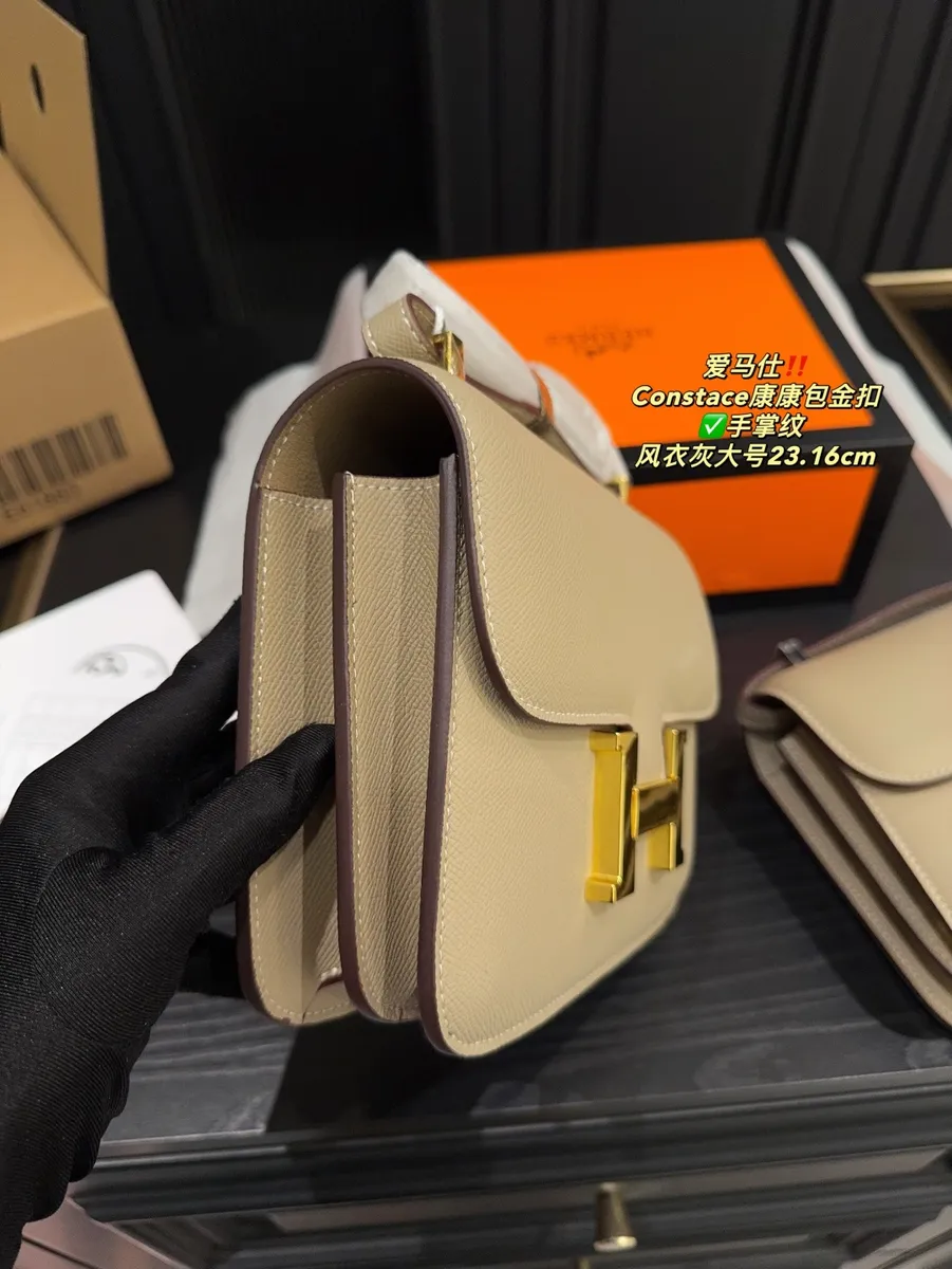 Hermès Constance Handbag — source photograph 1 of 3
