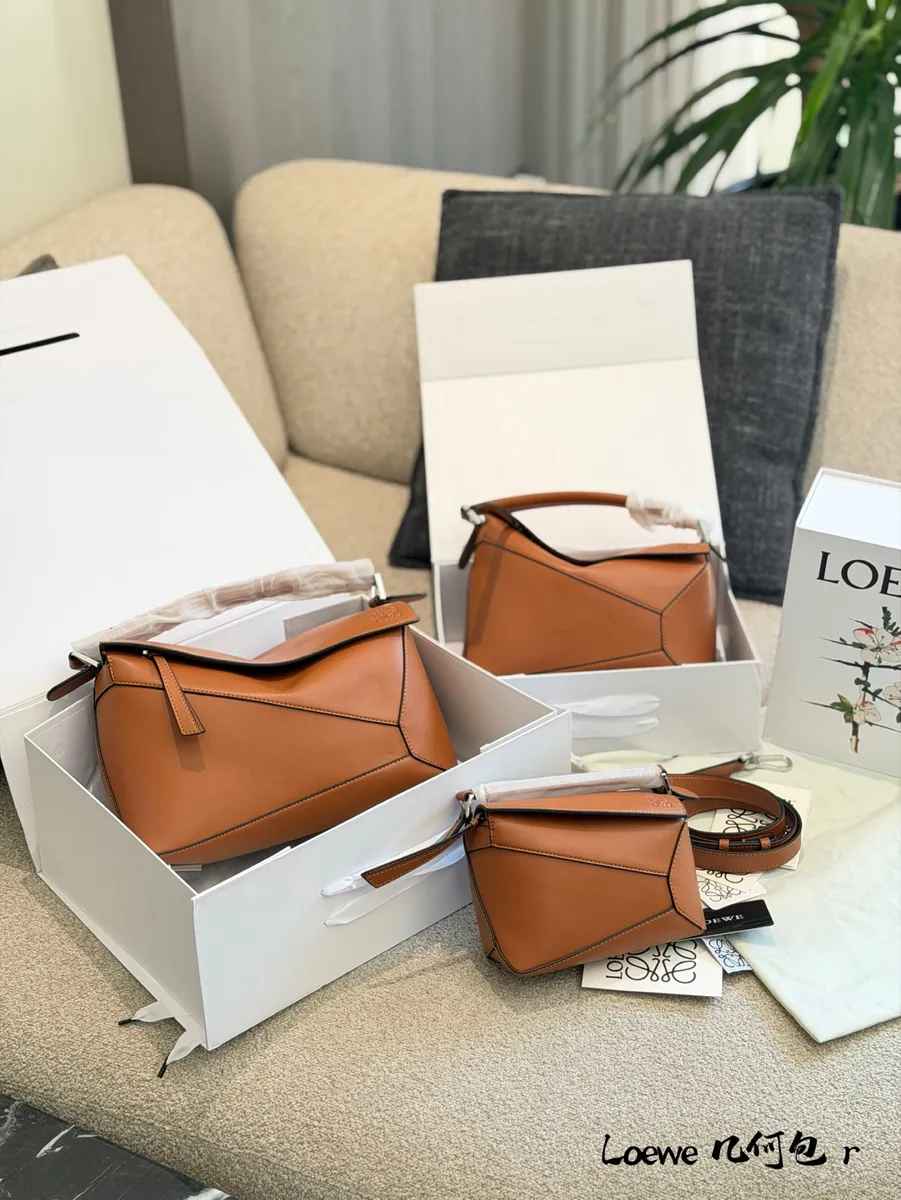 Loewe Puzzle Crossbody Bag - 30 cm Options — source photograph 1 of 3