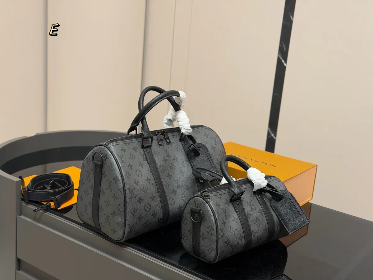 Louis Vuitton Keepall Satchel Bag - 35 cm Options — source photograph 1 of 3
