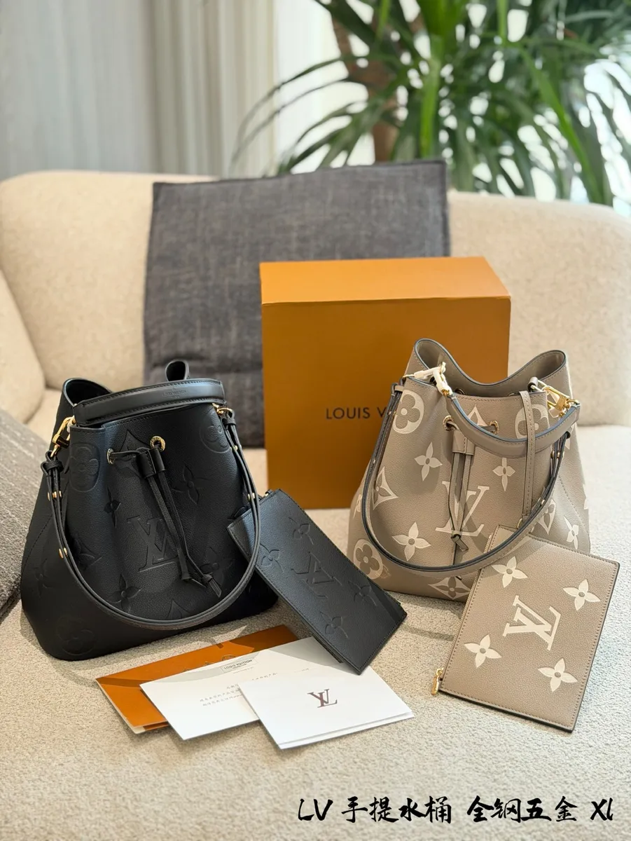 Louis Vuitton Neonoe Monogram Drawstring Bucket Bag - 26 × 26 × 17.5 cm — source photograph 1 of 3