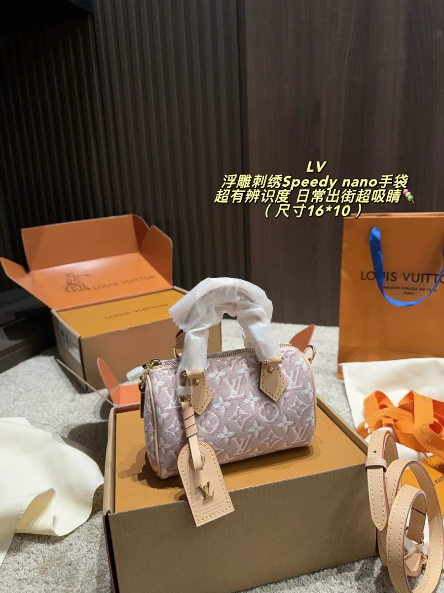 Louis Vuitton Speedy Embroidered Crossbody Bag — source photograph 1 of 3