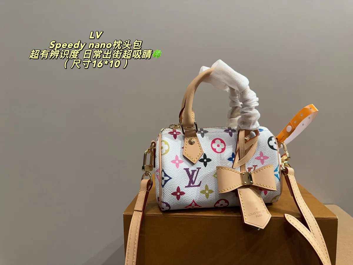 Louis Vuitton Speedy Monogram Bow Bucket Bag — source photograph 1 of 3
