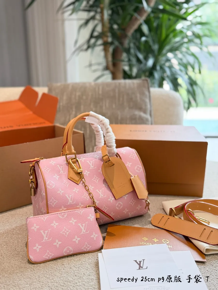 Louis Vuitton Speedy Monogram Chain Crossbody Bag - 25 cm — source photograph 1 of 3