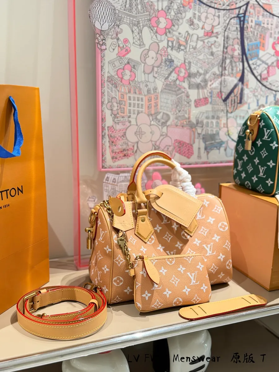 Louis Vuitton Speedy Monogram Crossbody Bag - 25 cm — source photograph 1 of 3