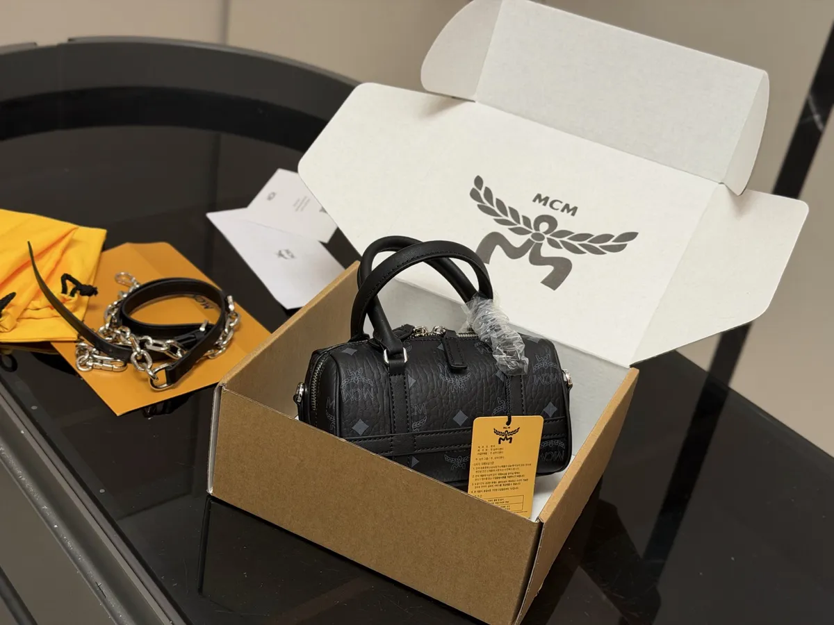 MCM Satchel Bag - 18 × 9.5 cm — source photograph 1 of 3