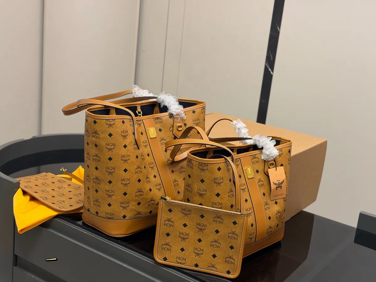 MCM Tote Bag - 35 cm Options — source photograph 1 of 3