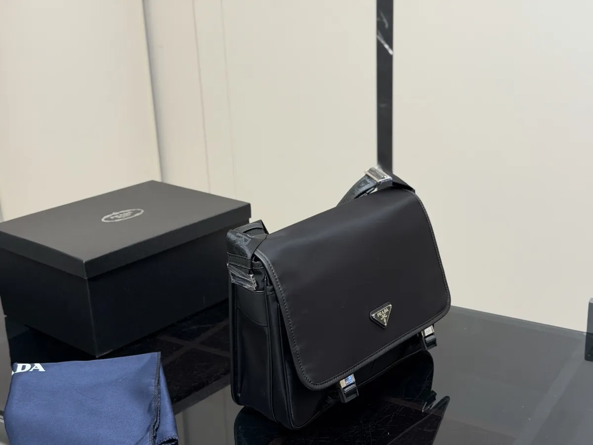 Prada Messenger Bag - 31 × 24 cm — source photograph 1 of 3