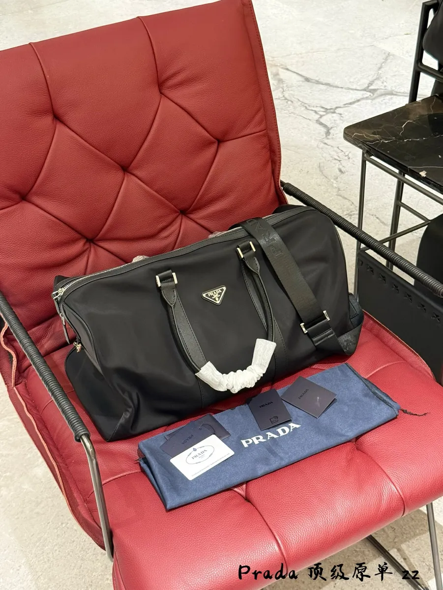 Prada Nylon Travel Bag - 50 cm — source photograph 1 of 3