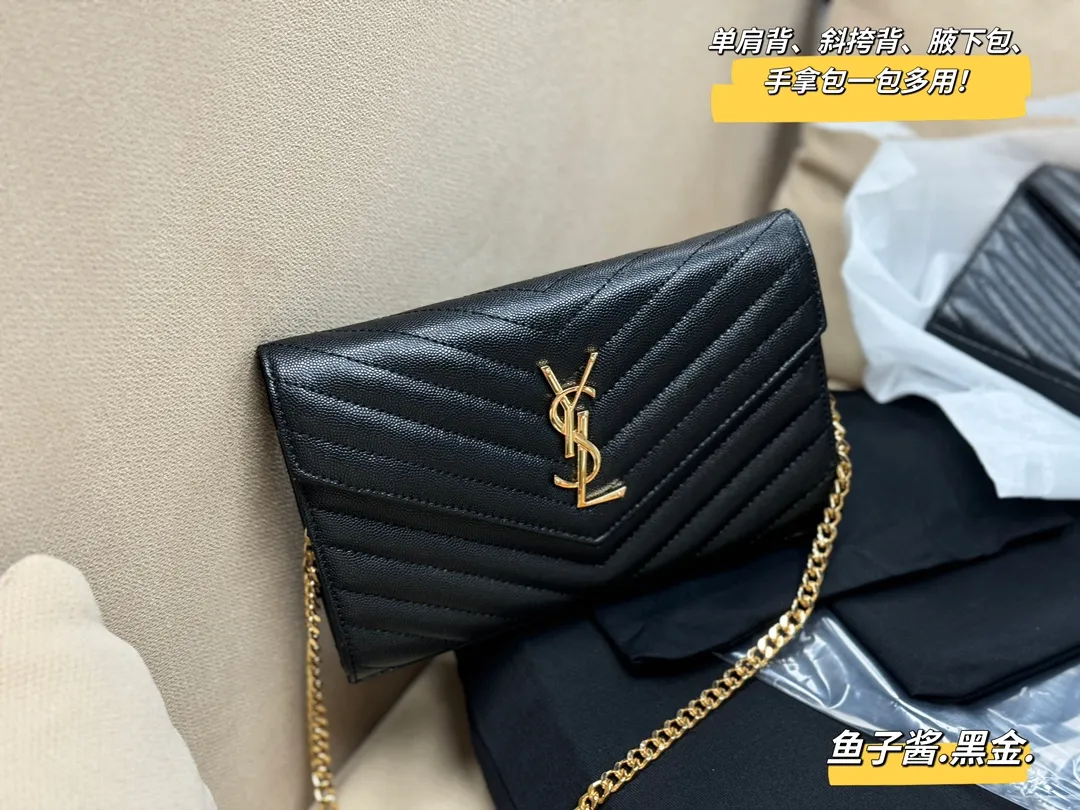 Saint Laurent Envelope Crossbody Bag - 23 × 14 cm — source photograph 1 of 3