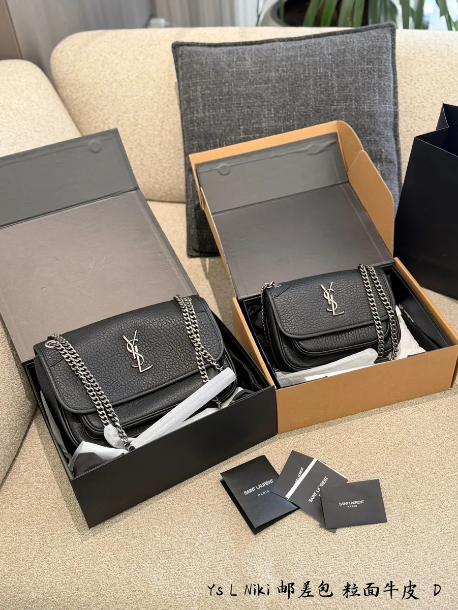 Saint Laurent Niki Chain Messenger Bag - 22 cm Options — source photograph 1 of 3