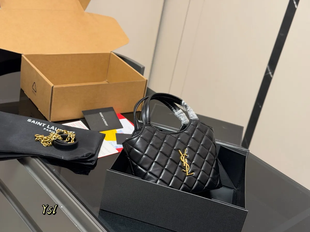 Saint Laurent Quilted Tote Bag - 18 × 14 cm — source photograph 1 of 3