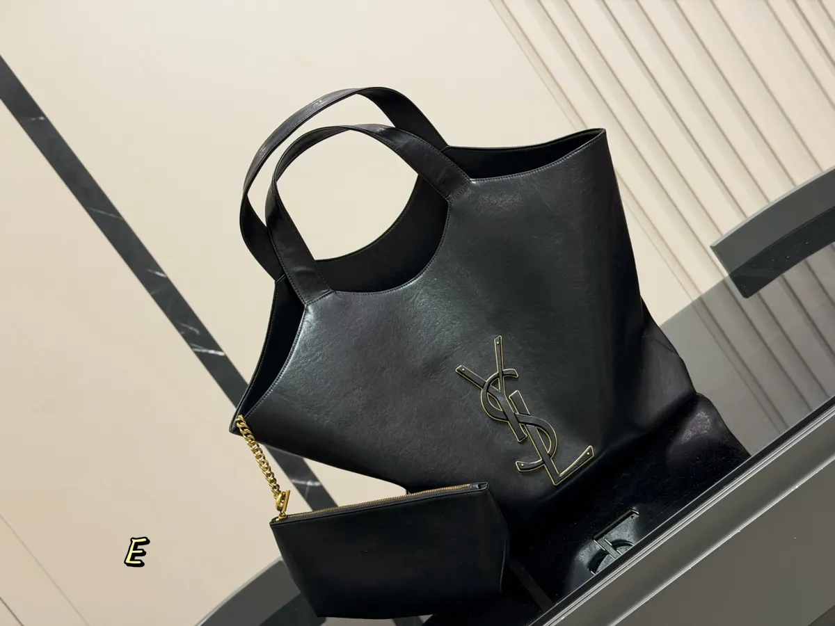 Saint Laurent Quilted Tote Bag - 35 × 35 cm — source photograph 1 of 3