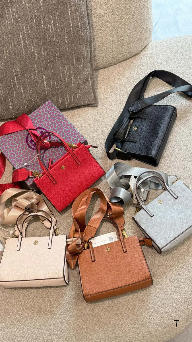 Tory Burch Crossbody Bag - 20 cm — source photograph 1 of 3